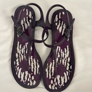 *RARE* Authentic Burberry vintage Jelly Sandals 38 (7)